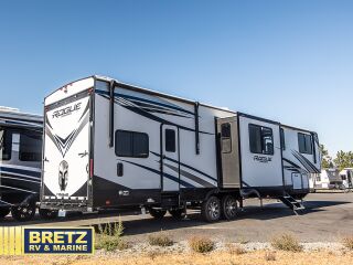 2022 FOREST RIVER VENGEANCE ROGUE ARMORED 351