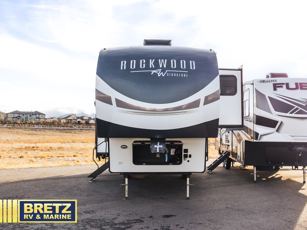 Rockwood Signature Sleeps 5 For Sale - Forest River Fifth Wheel