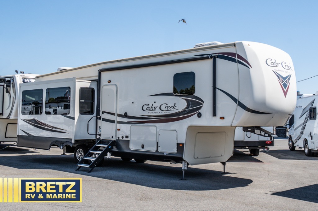 2020 Forest River Rv Cedar Creek Silverback 29IK in pasco WA