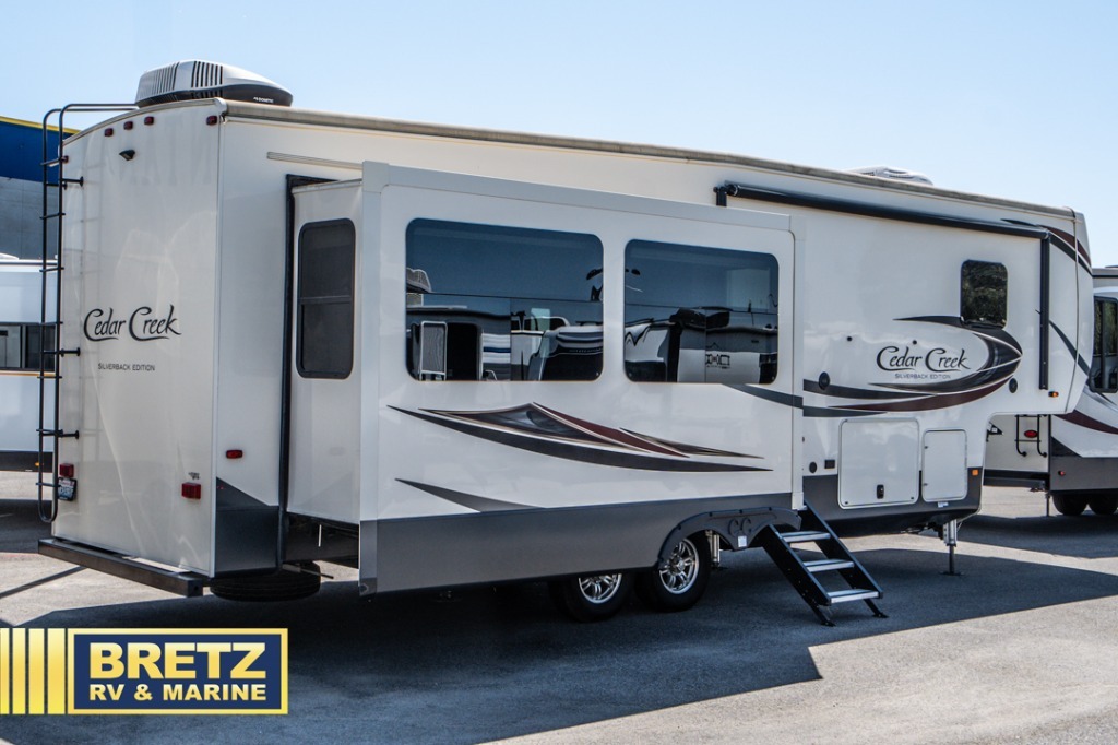 2020 Forest River Rv Cedar Creek Silverback 29IK in pasco WA