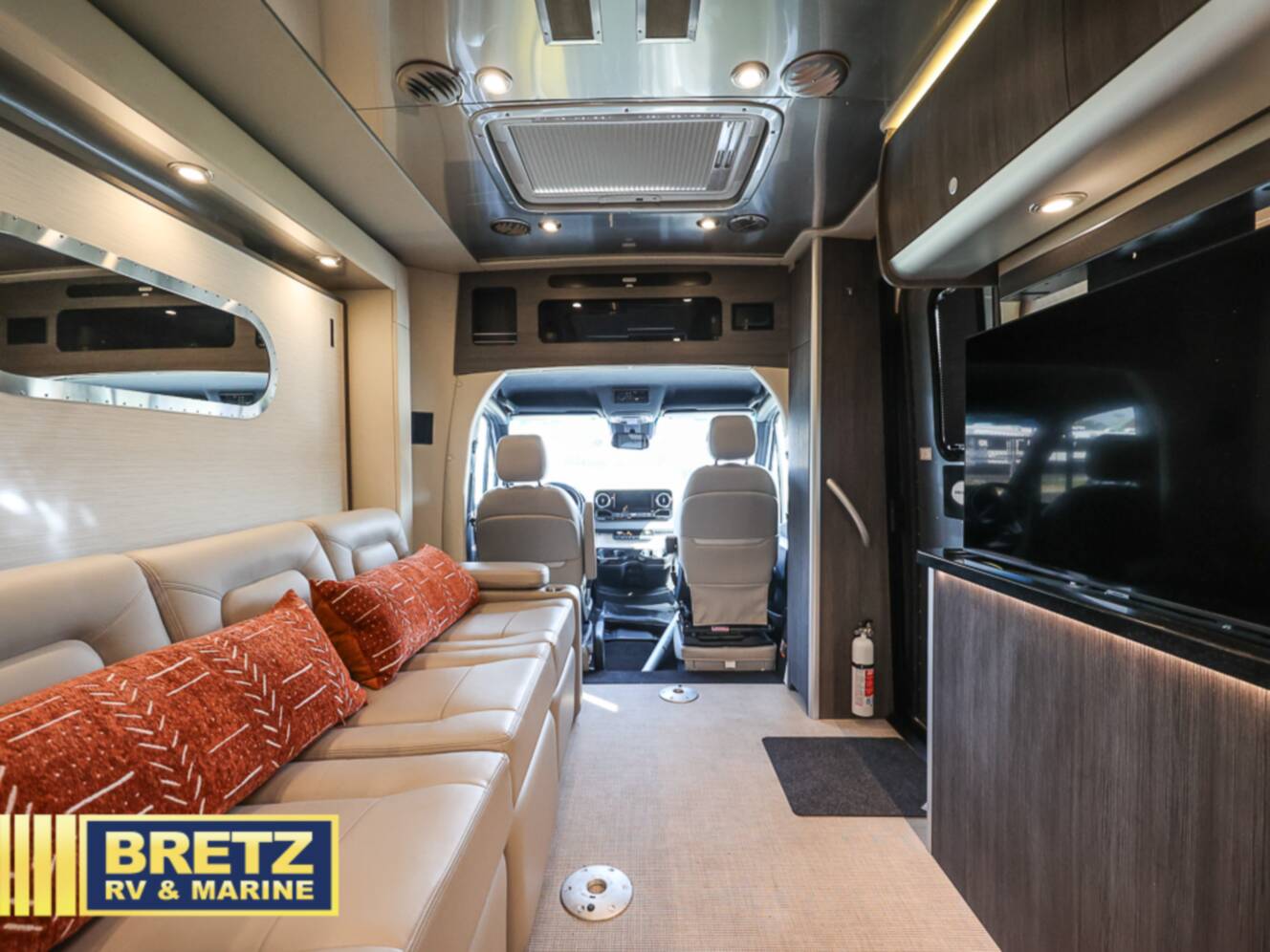 A photo of this 2022 Airstream Atlas Murphy Suite
