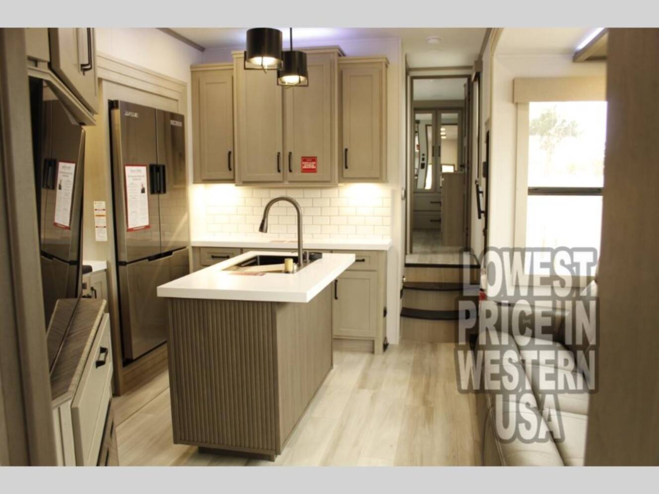 A photo of this 2025 Grand Design Momentum M-Class 381MS