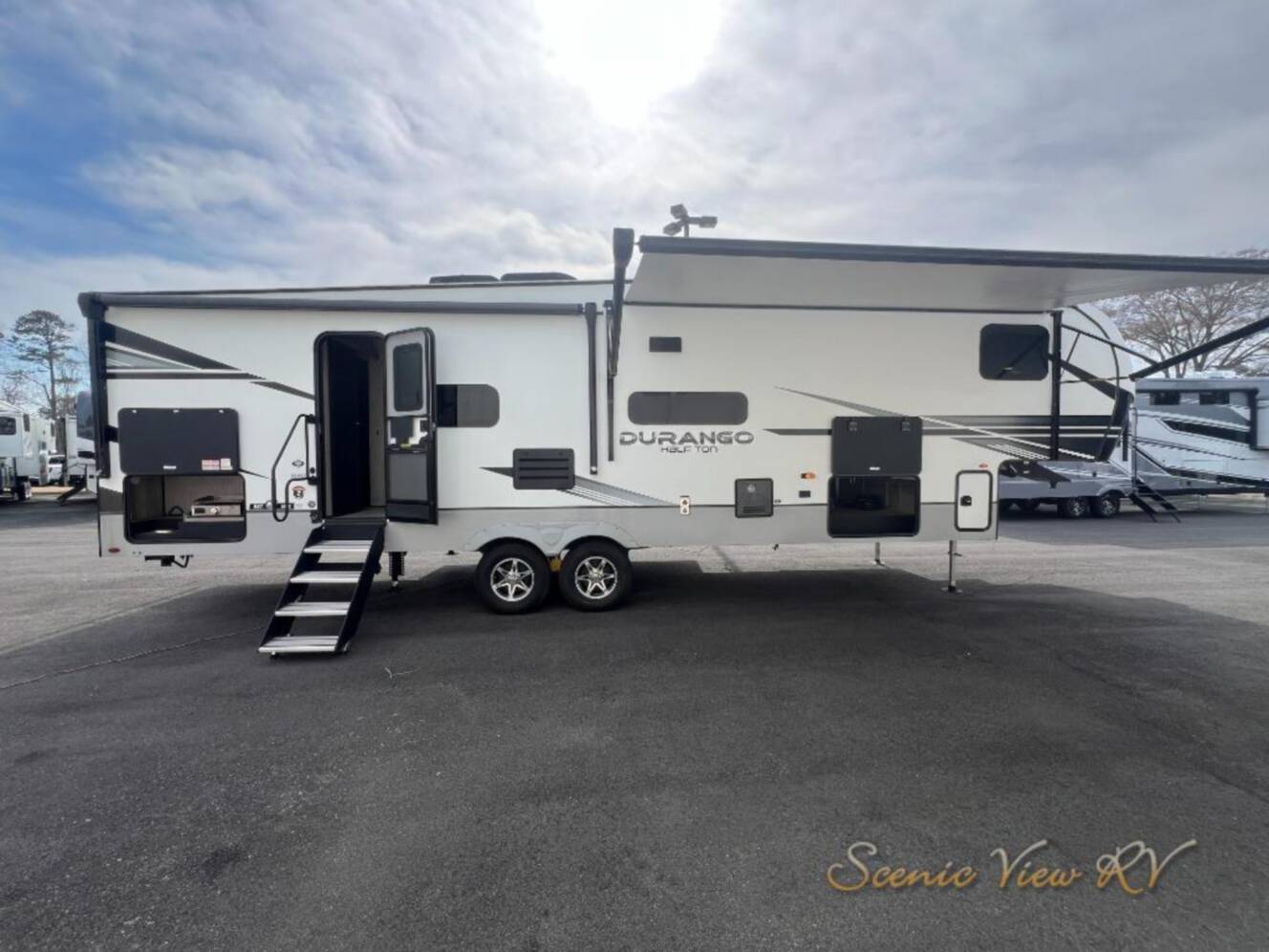 A photo of this 2023 Kz Durango Half-Ton D274BHD