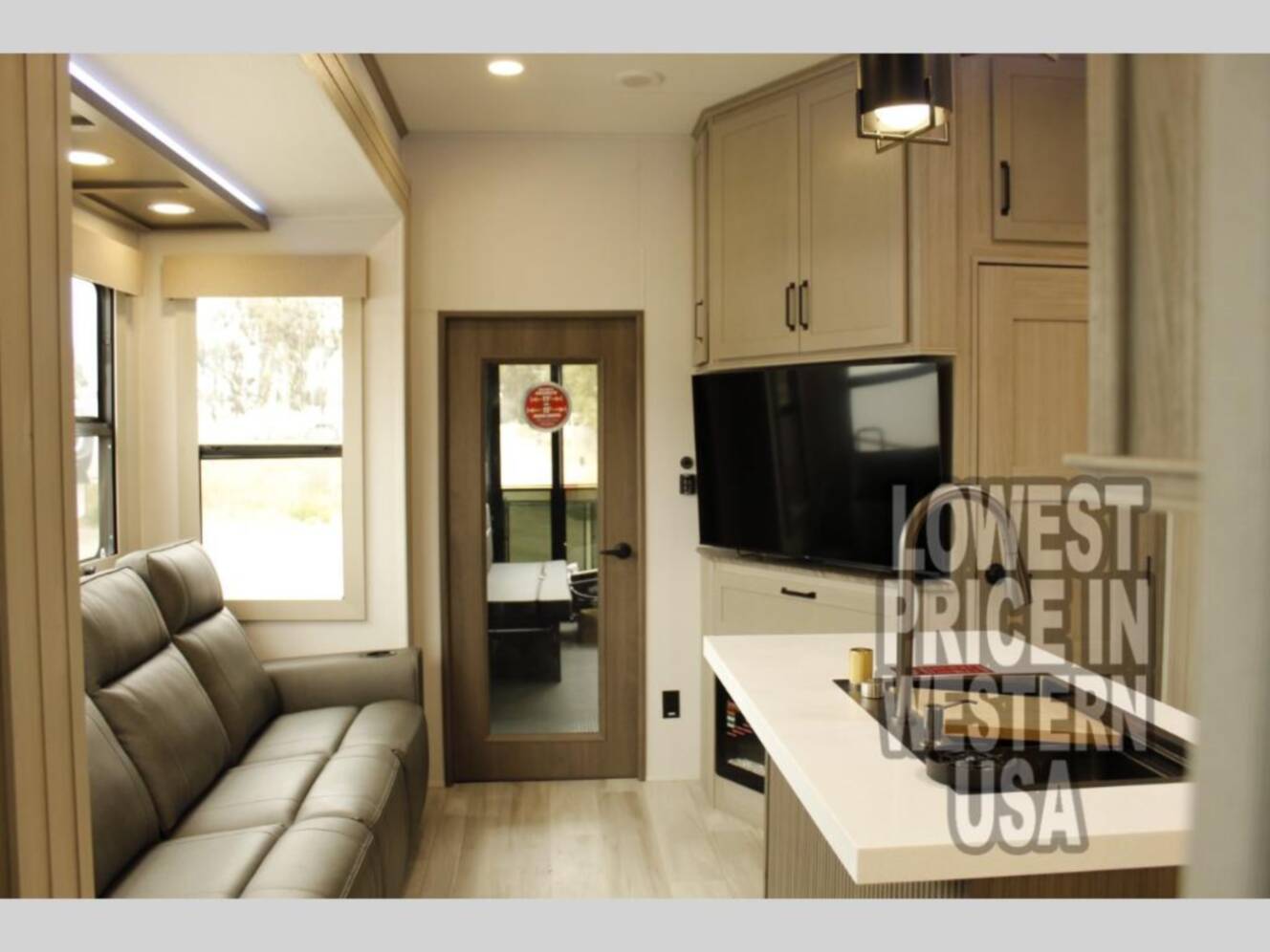 A photo of this 2025 Grand Design Momentum M-Class 381MS