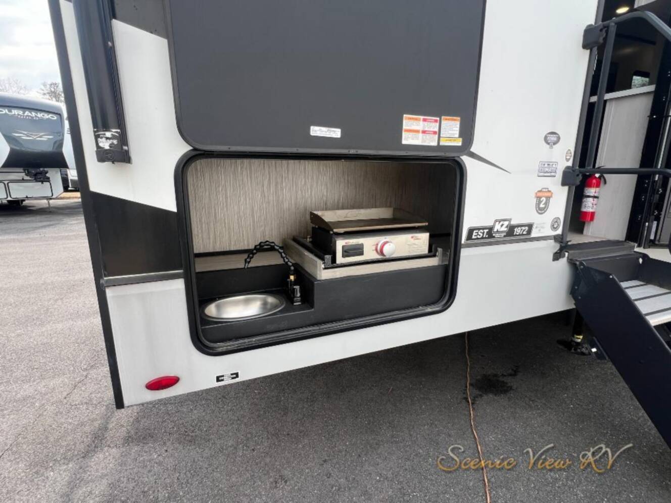 A photo of this 2023 Kz Durango Half-Ton D274BHD
