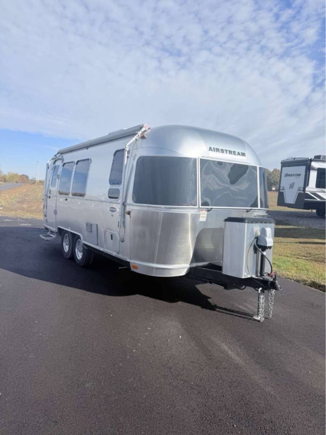 A photo of this 2017 Airstream INTERNATIONAL 23FB