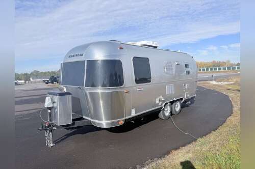 2017 Airstream INTERNATIONAL 23FB in almo KY