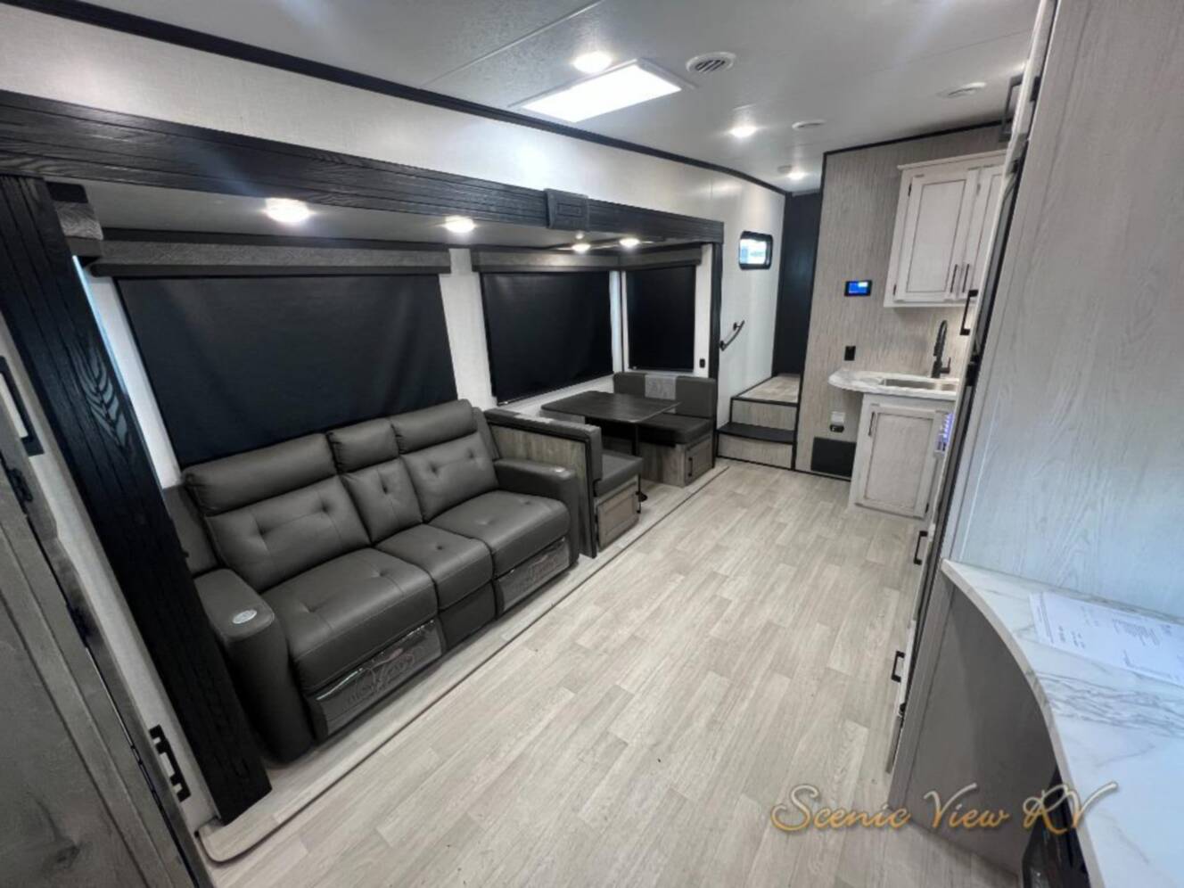 A photo of this 2023 Kz Durango Half-Ton D274BHD