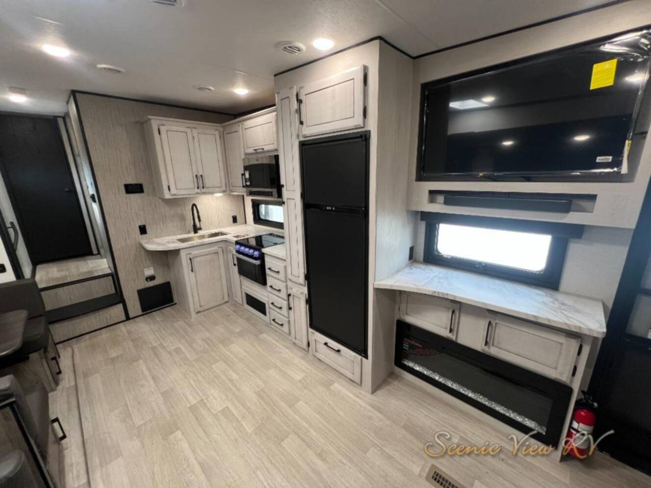 A photo of this 2023 Kz Durango Half-Ton D274BHD