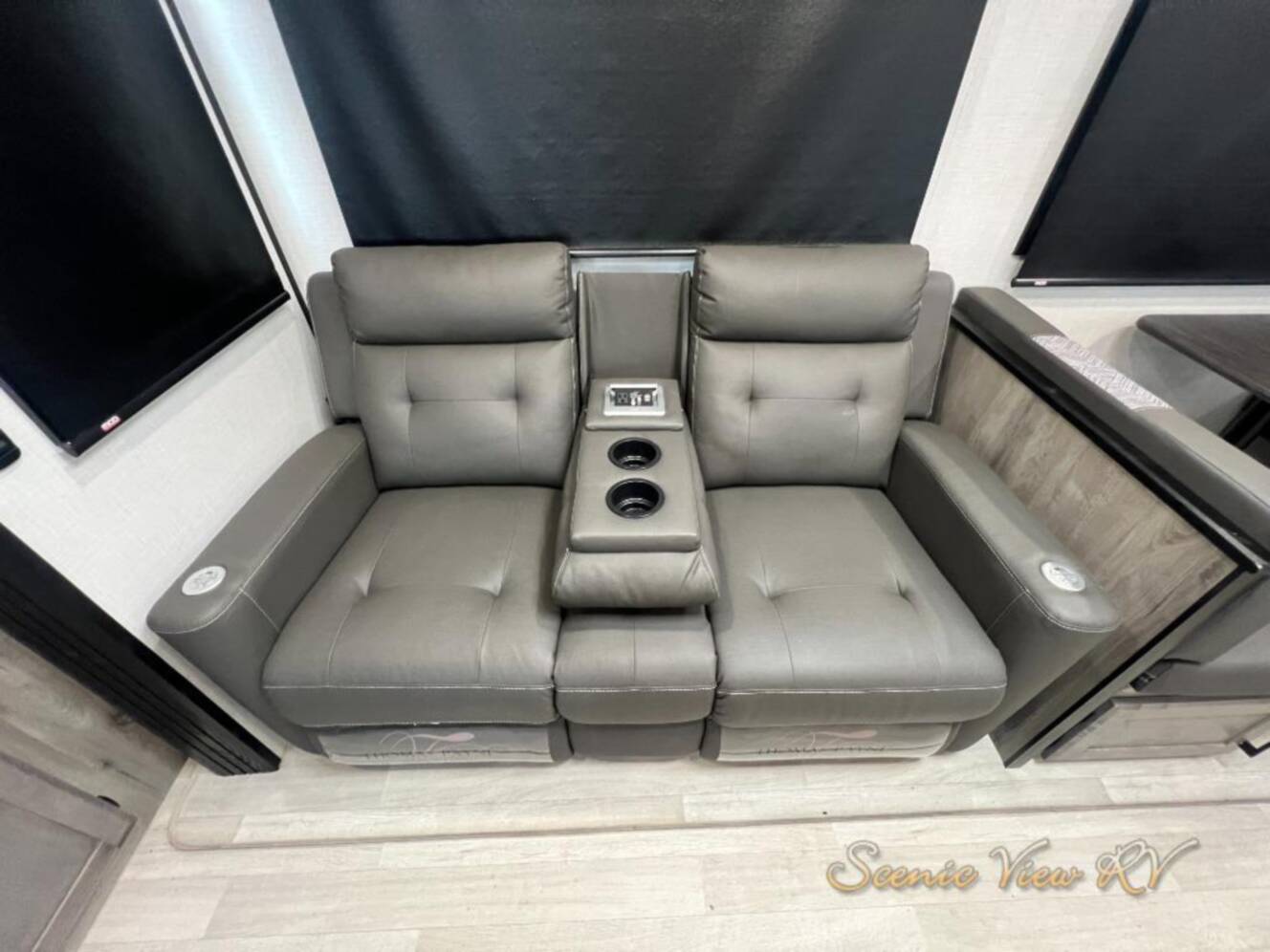 A photo of this 2023 Kz Durango Half-Ton D274BHD
