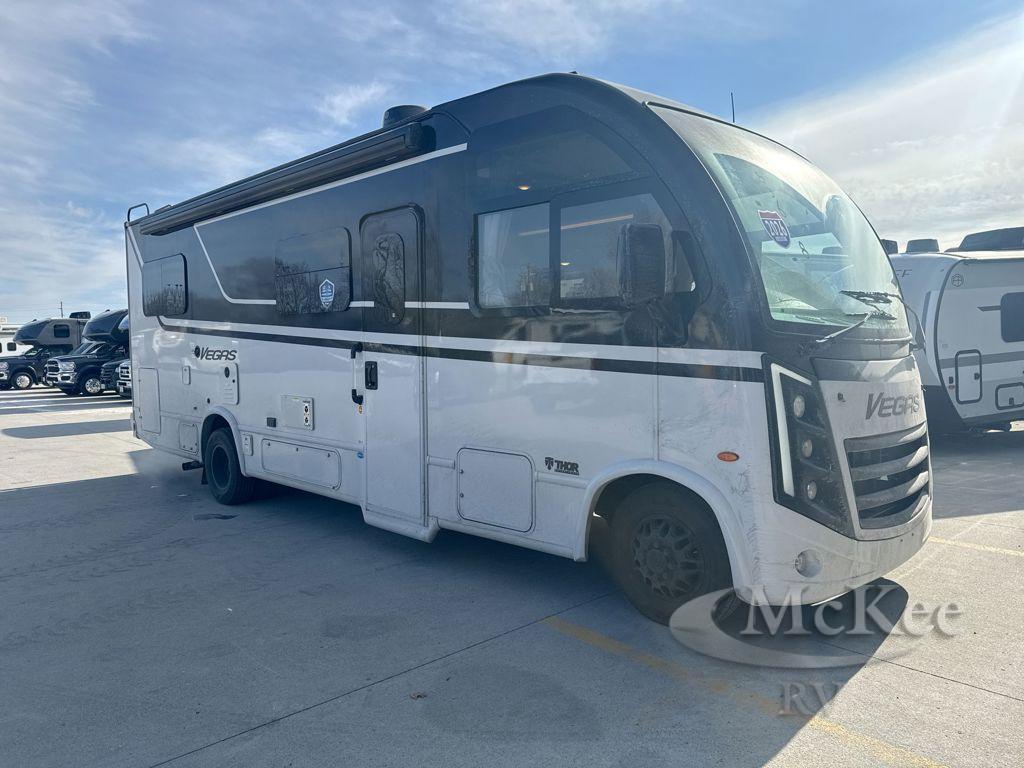 2026 Thor Motor Coach Vegas 26.2 in perry IA