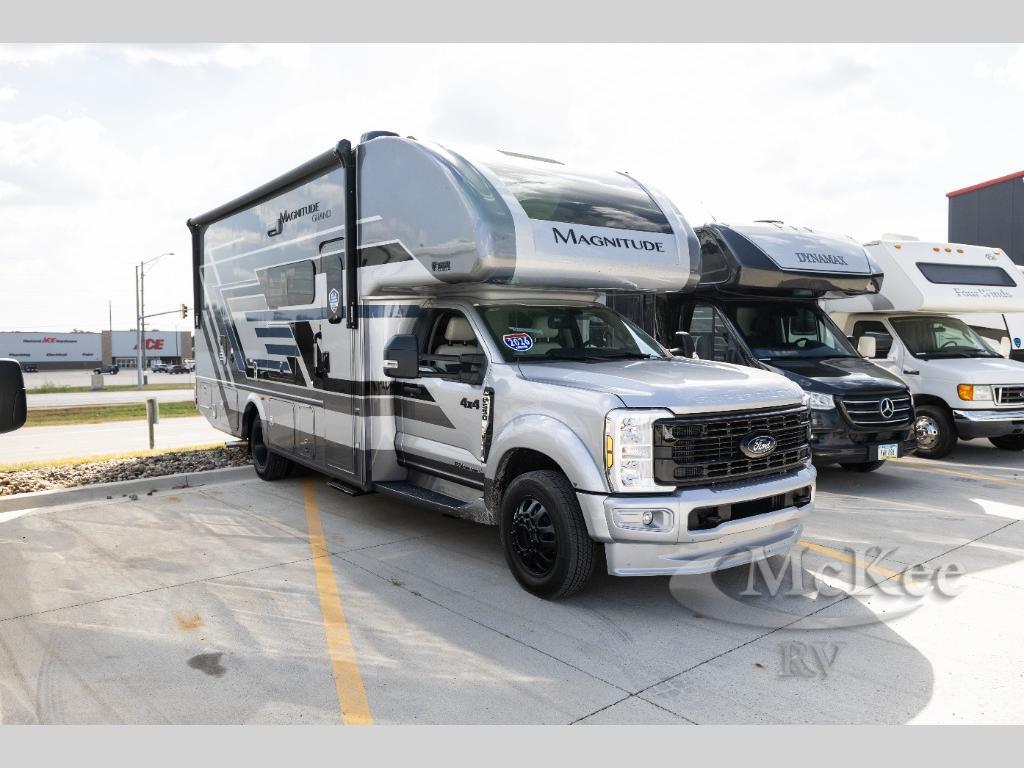 2026 Thor Motor Coach Magnitude GRAND S29 in perry IA