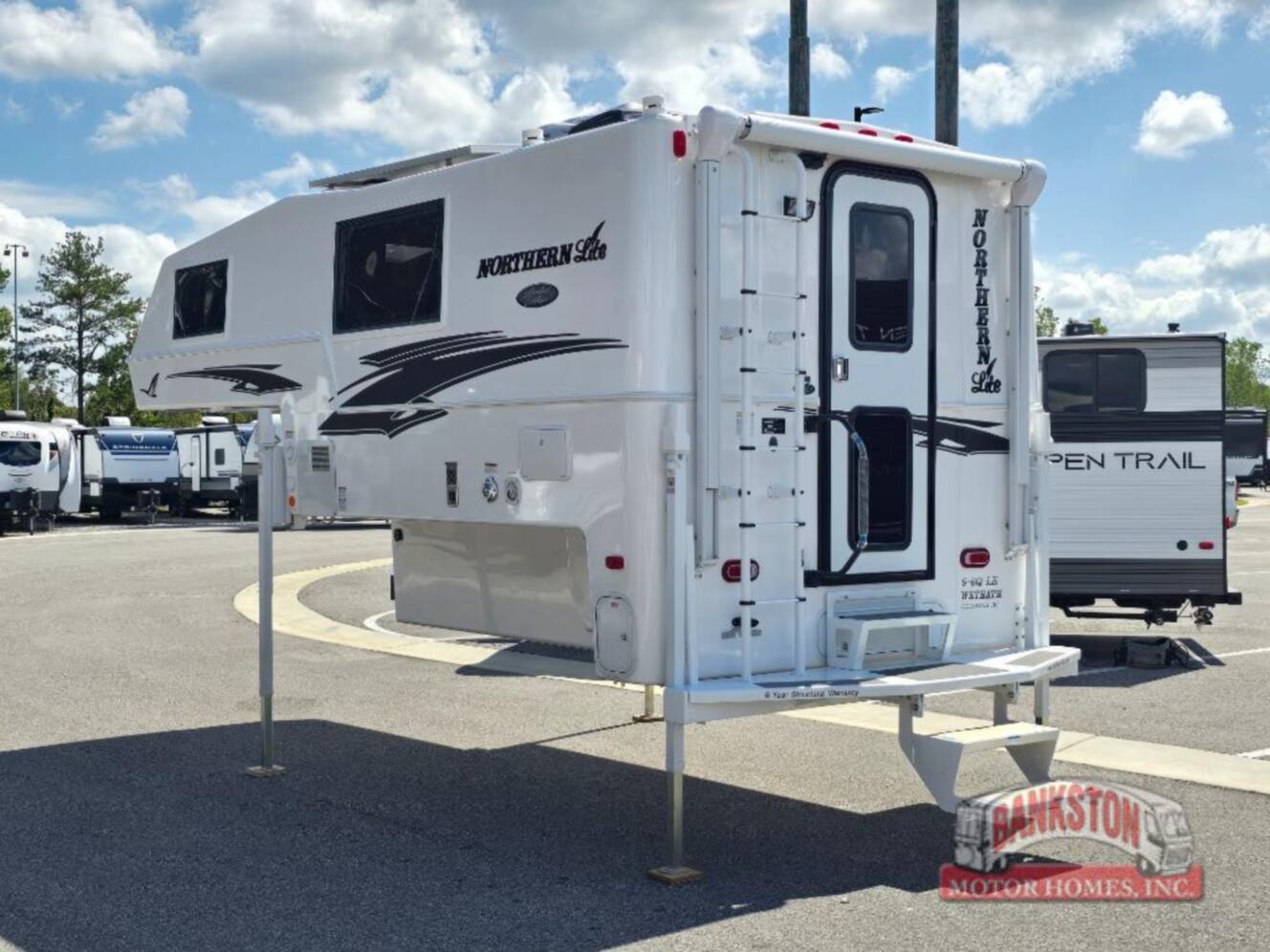 A photo of this 2026 Northern Lite Limited Edition 9-6LEWB
