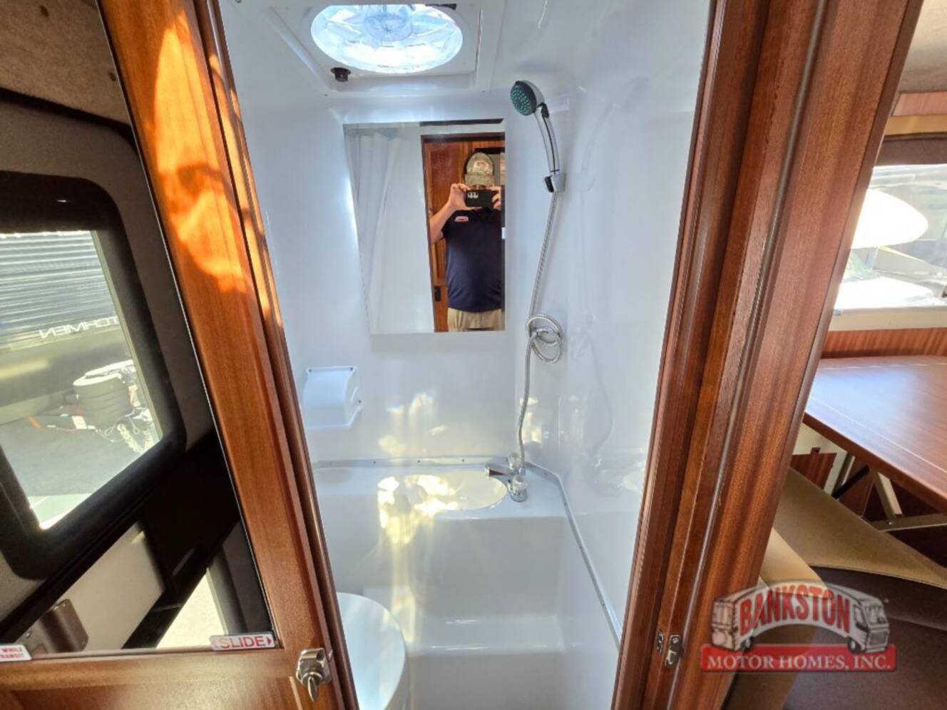 A photo of this 2026 Northern Lite Limited Edition 9-6LEWB