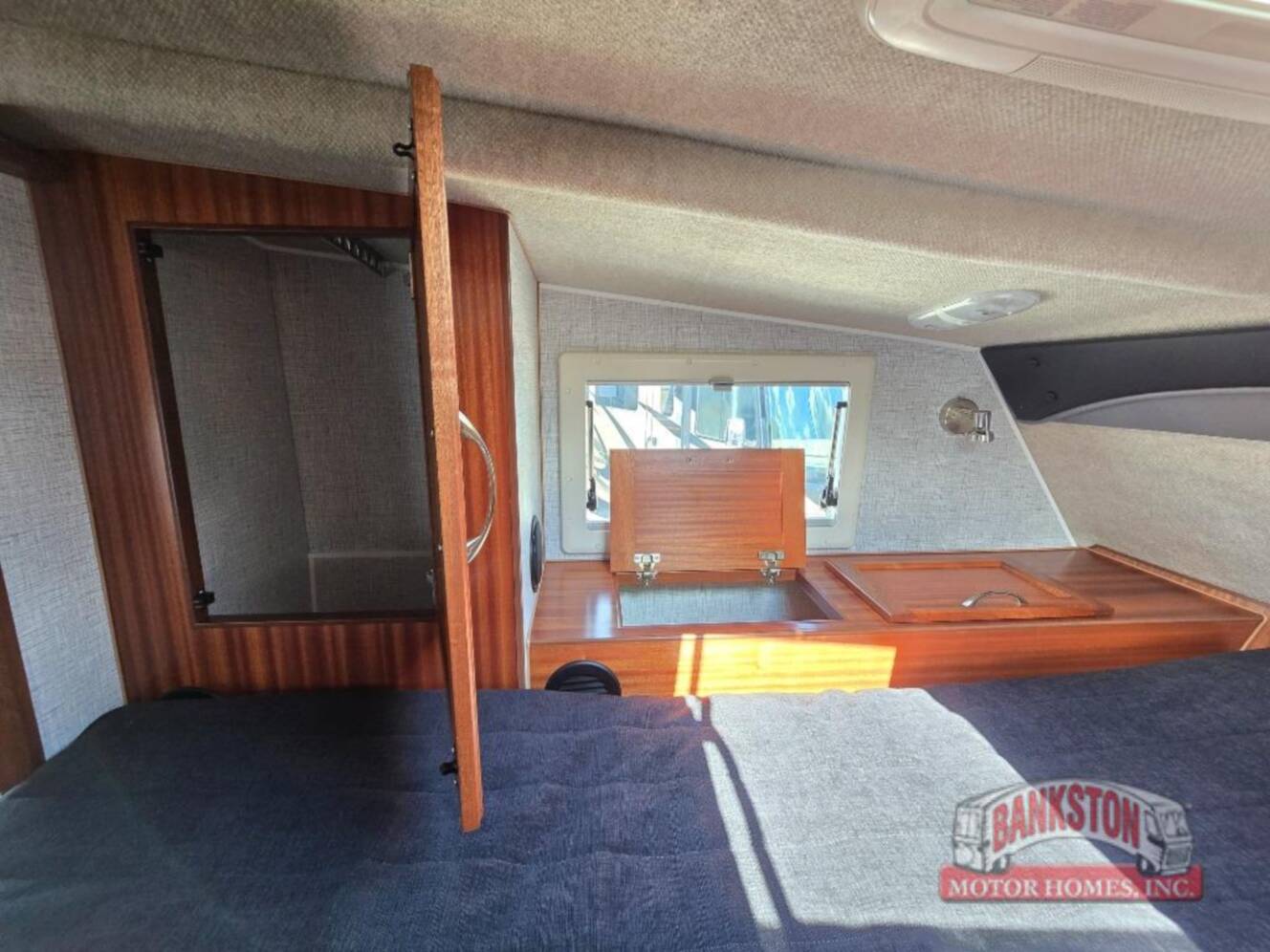 A photo of this 2026 Northern Lite Limited Edition 8-11EXLEWB