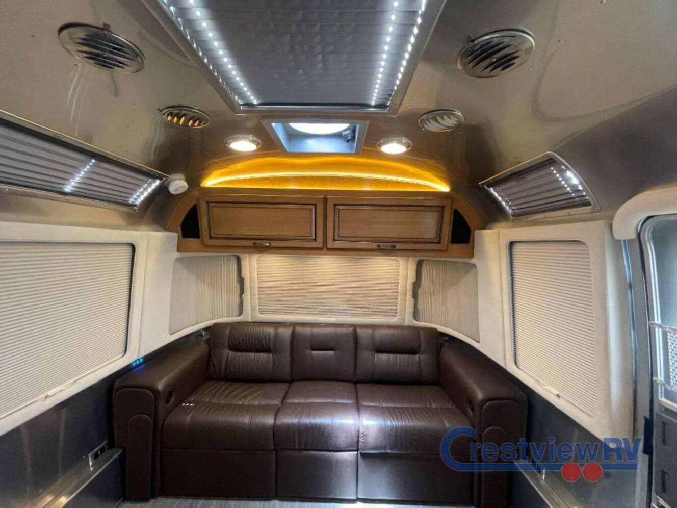 A photo of this 2019 Airstream Classic 30RB