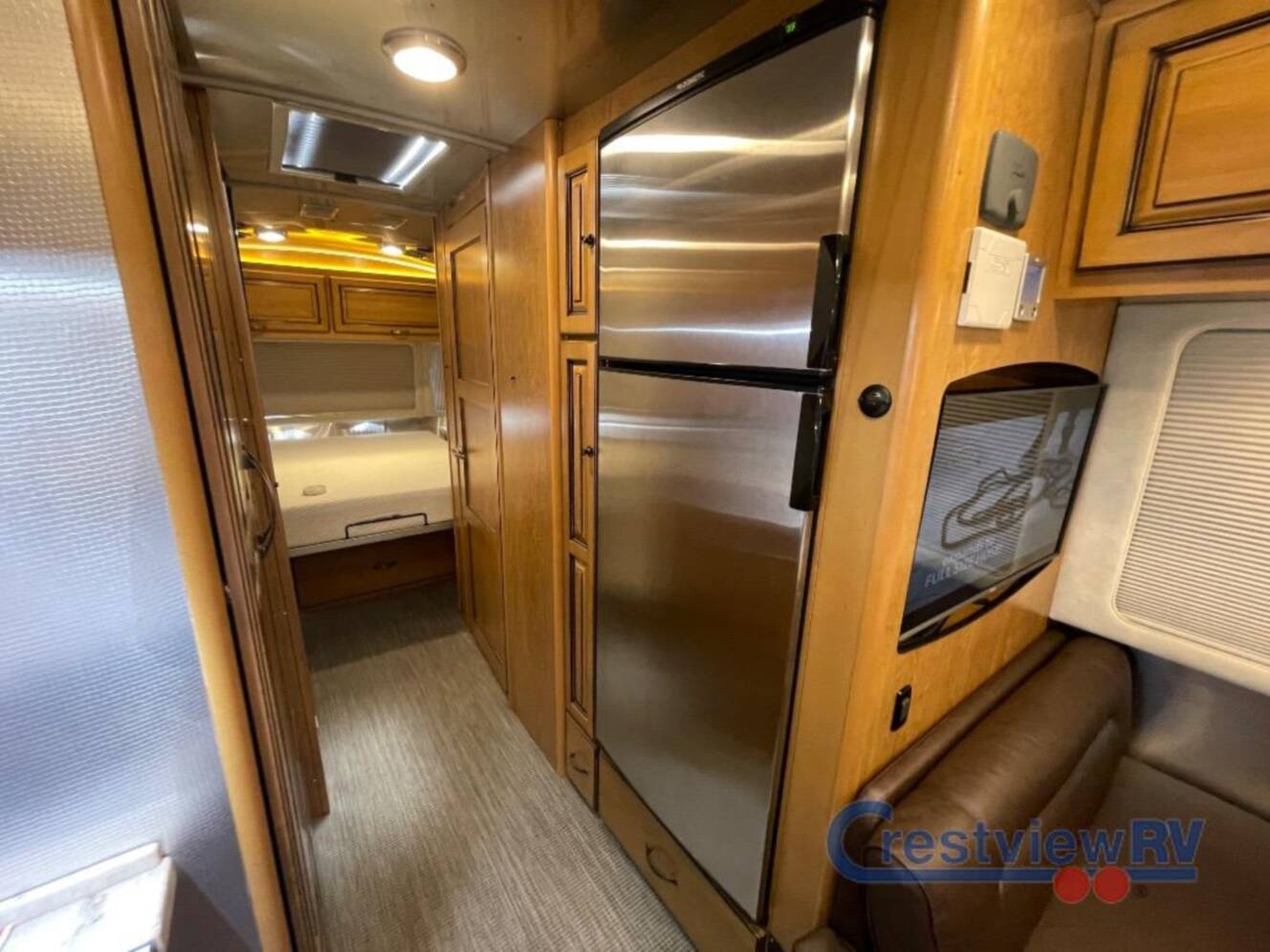 A photo of this 2019 Airstream Classic 30RB