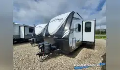 2025 East To West Alta 2475KBH RV