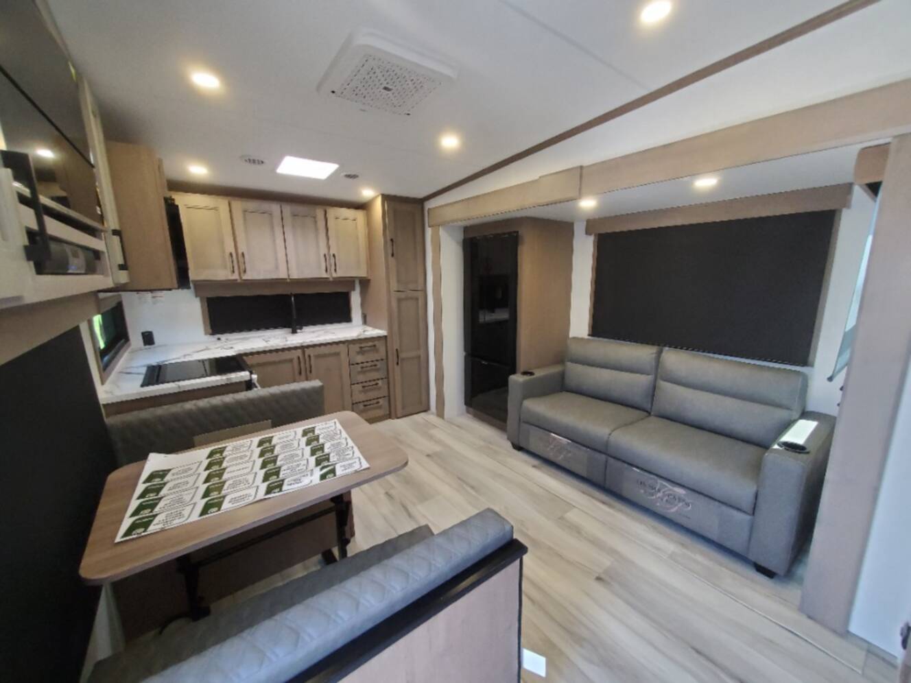 A photo of this 2026 Kz Durango Half-Ton D232MLD