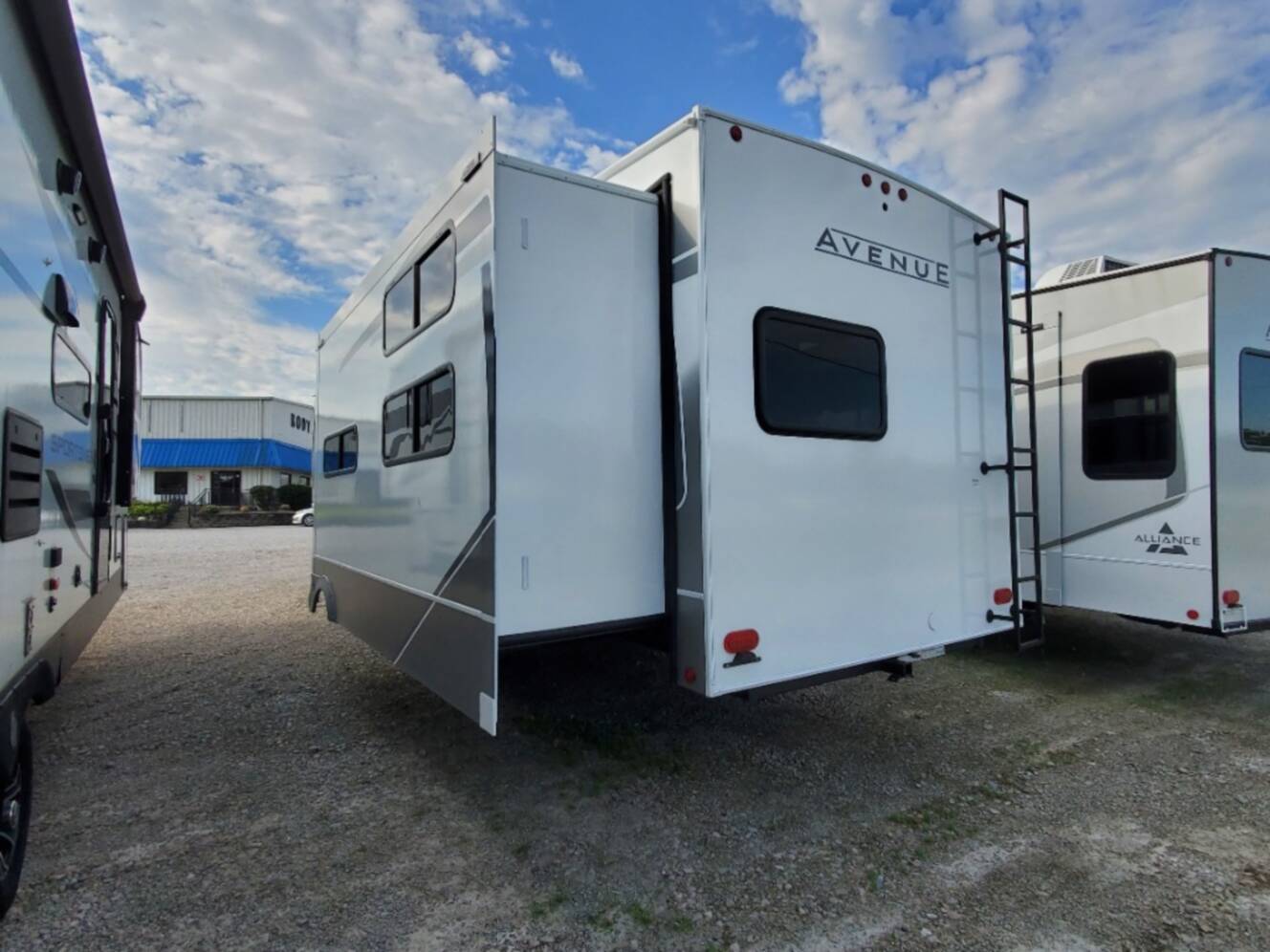 A photo of this 2026 Alliance Rv Avenue All-Access 30BH
