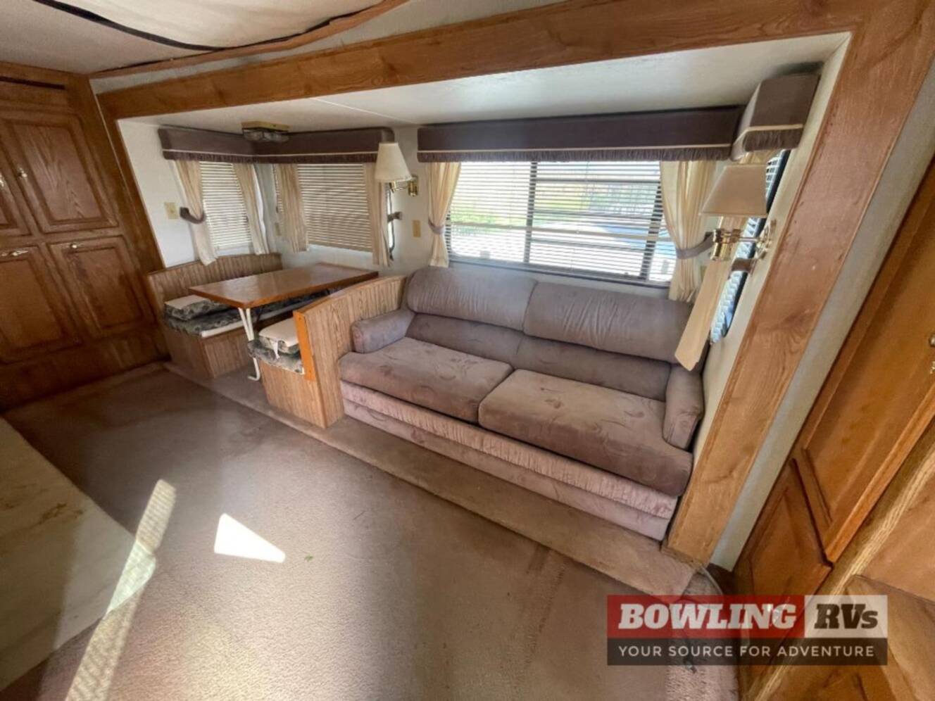 A photo of this 1993 Nuwa Hitch Hiker 2 29KRUG