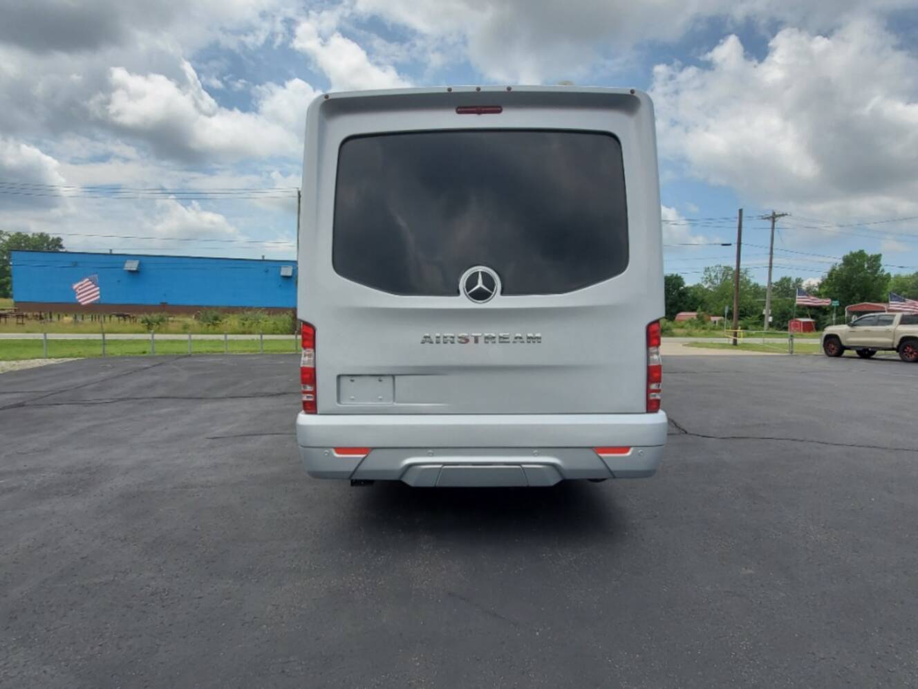 A photo of this 2022 Airstream Atlas Murphy Suite