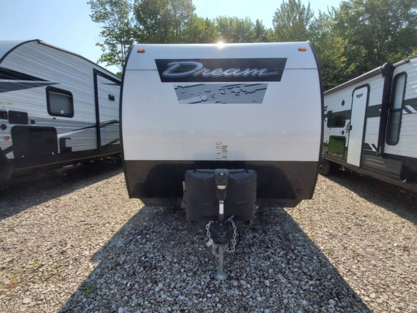 A photo of this 2022 Chinook DREAM D260BH