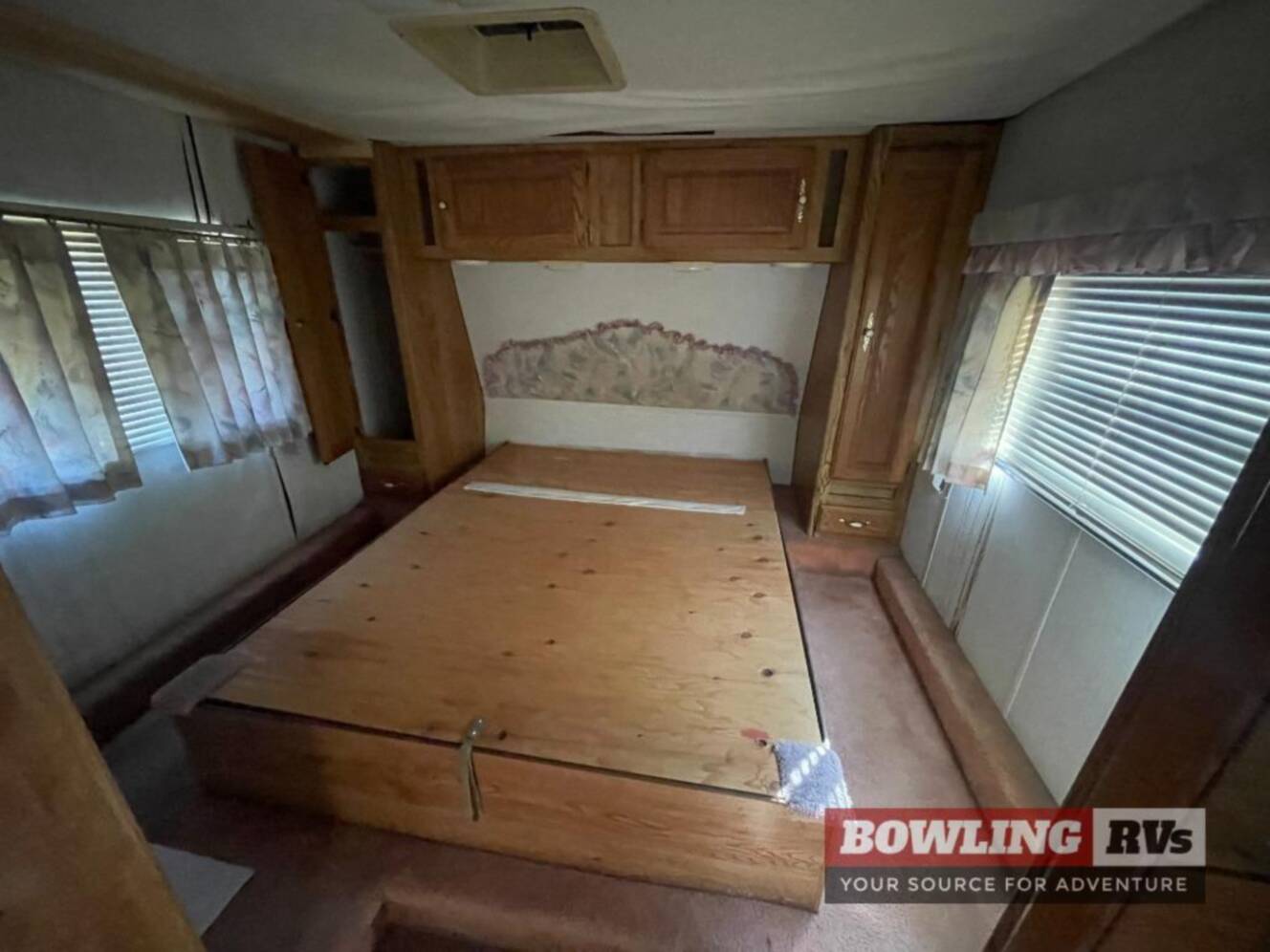 A photo of this 1993 Nuwa Hitch Hiker 2 29KRUG