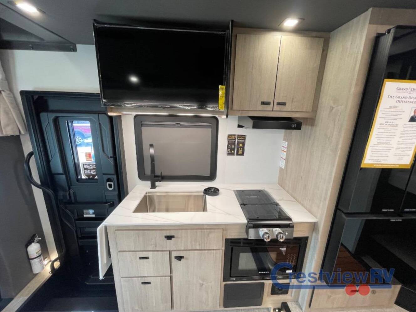A photo of this 2026 Grand Design Lineage Series M 25TK