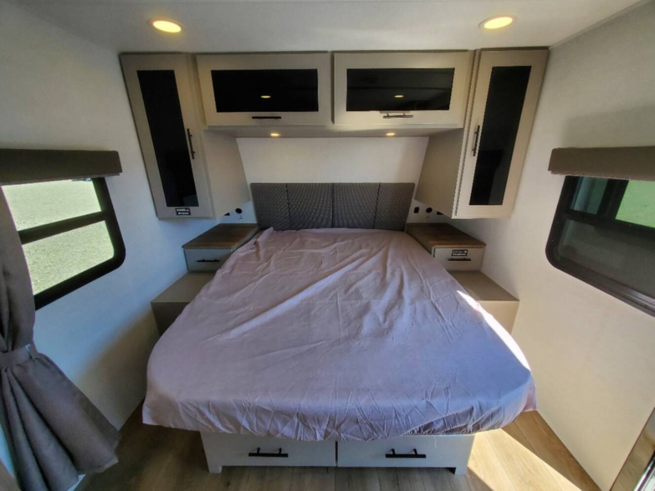 A photo of this 2026 Alliance Rv Delta Ultra Lite ML226