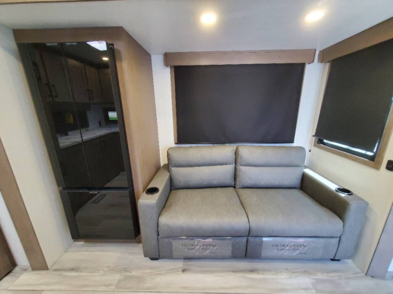 A photo of this 2026 Kz Durango Half-Ton D232MLD