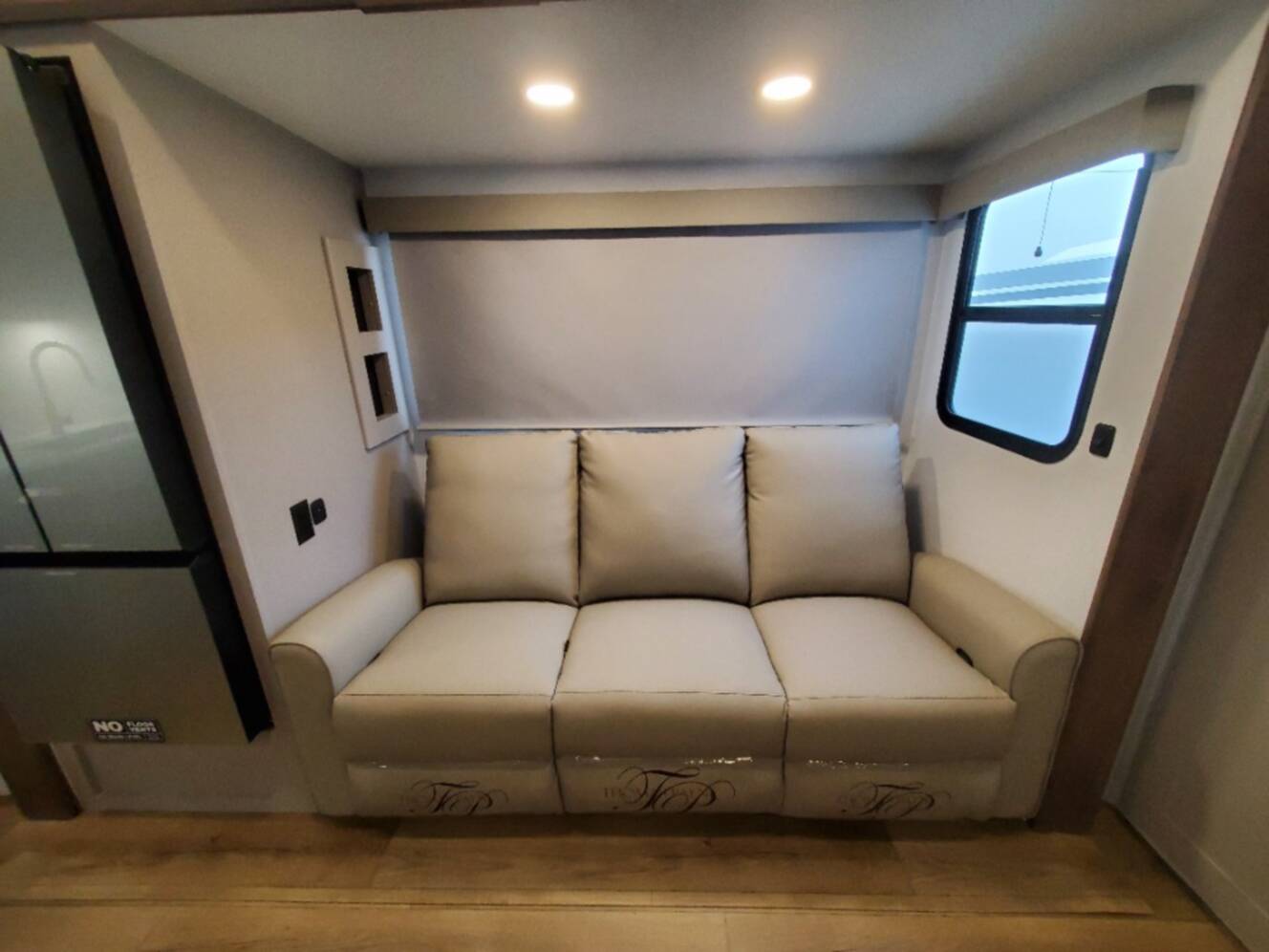 A photo of this 2026 Alliance Rv Avenue All-Access 30BH