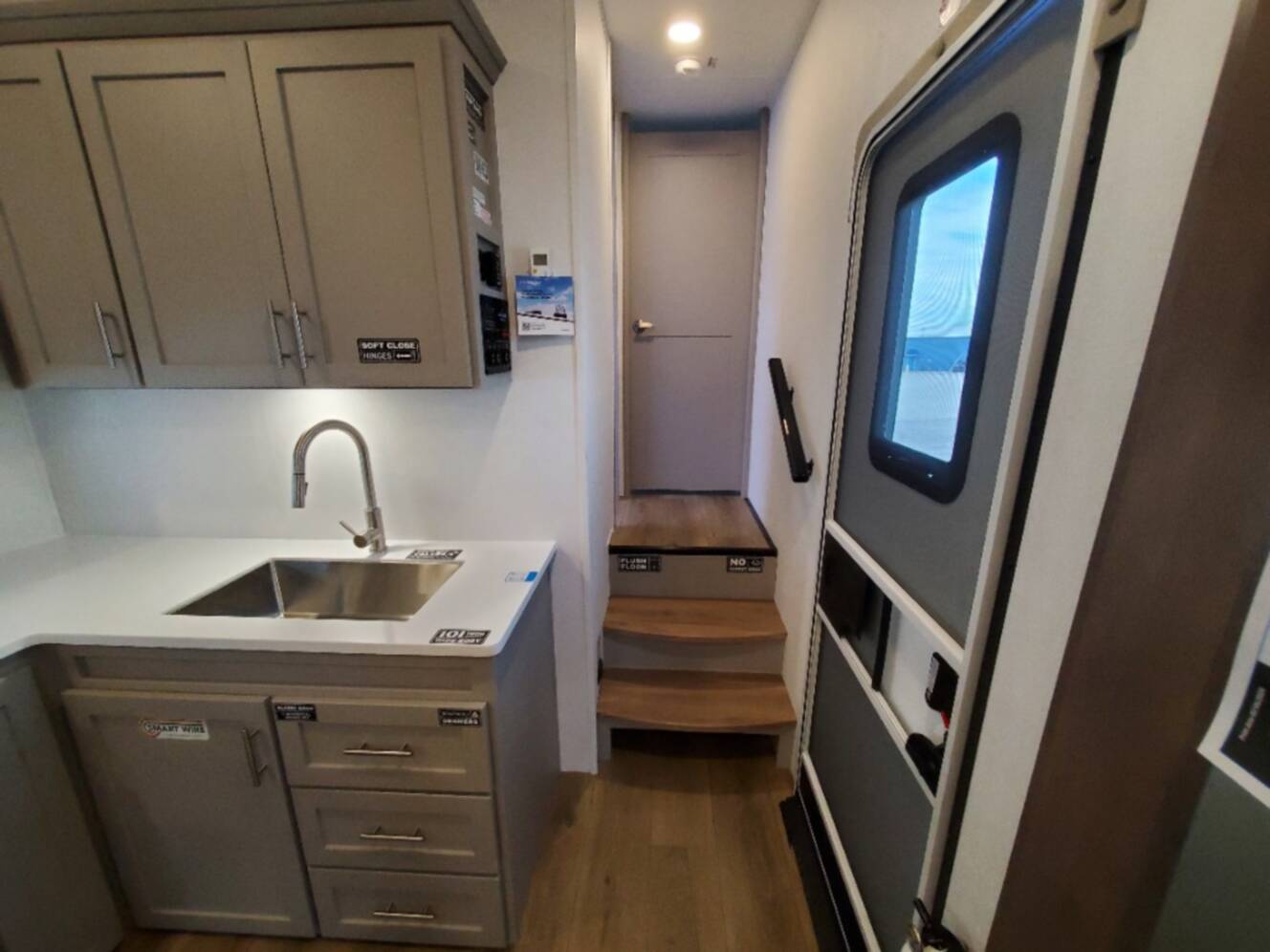 A photo of this 2026 Alliance Rv Avenue All-Access 30BH
