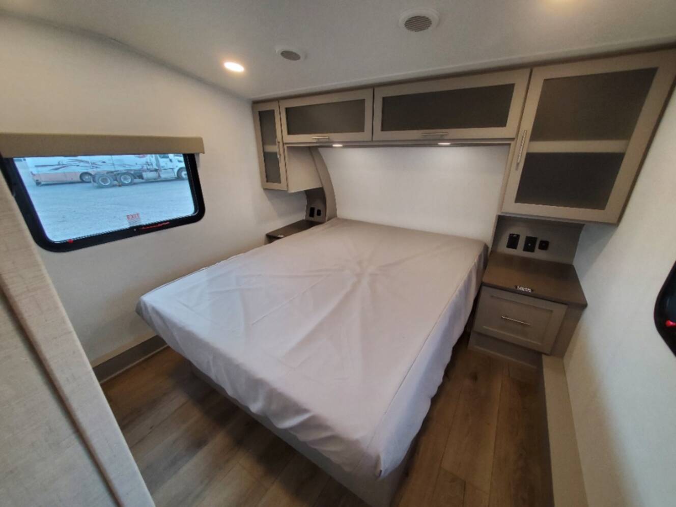 A photo of this 2026 Alliance Rv Avenue All-Access 30BH
