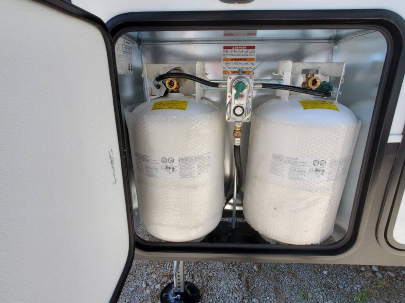 A photo of this 2026 Kz Durango Half-Ton D232MLD