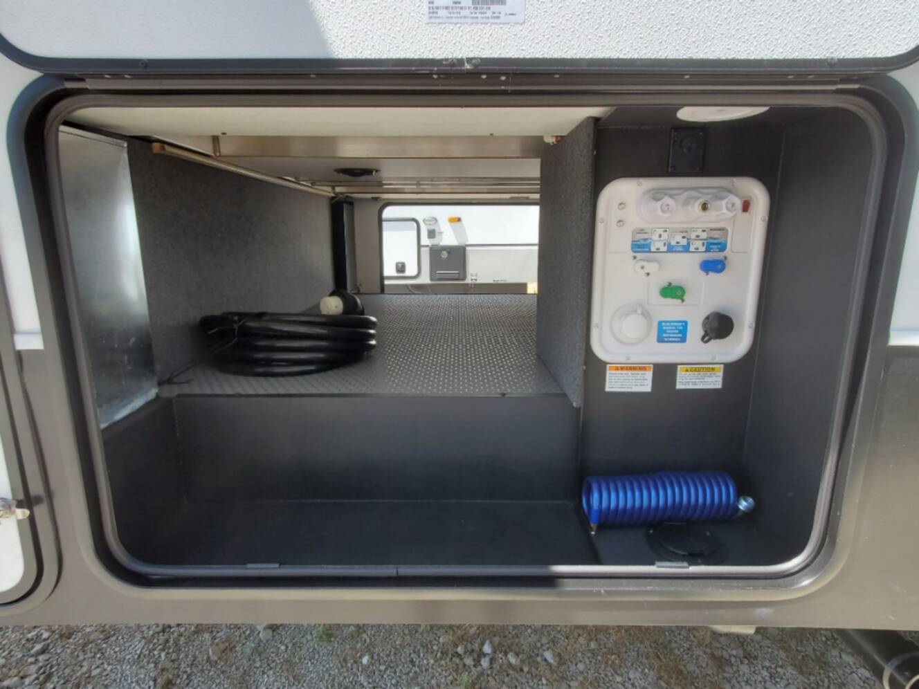 A photo of this 2026 Kz Durango Half-Ton D232MLD
