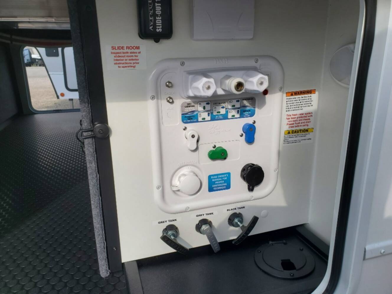 A photo of this 2026 Alliance Rv Avenue All-Access 30BH