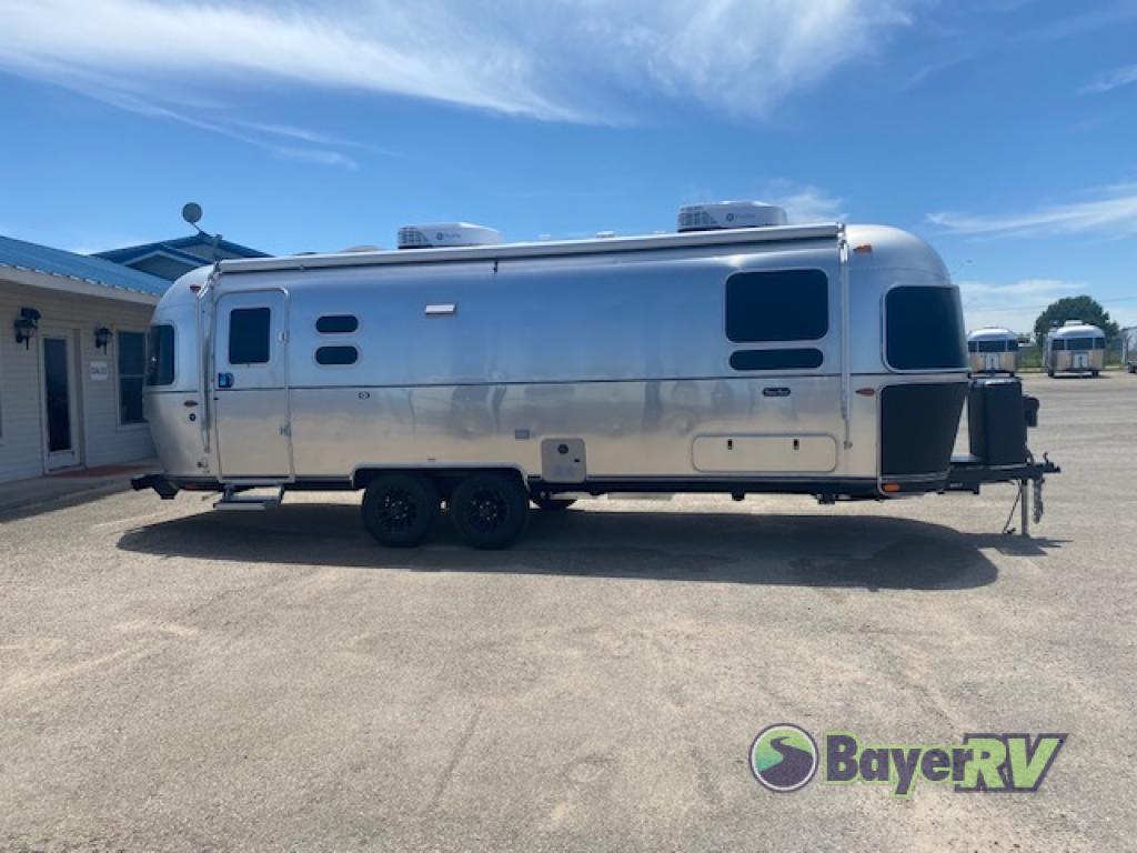 2025 Airstream Flying Cloud 27FB Twin in dublin TX