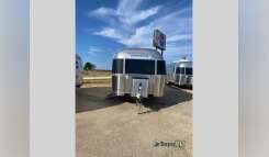 2025 Airstream Flying Cloud 28RB Twin RV