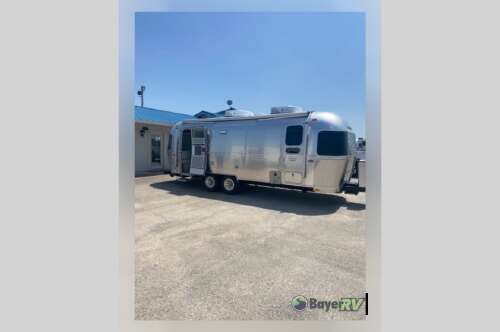 2025 Airstream International 25FB Twin in dublin TX