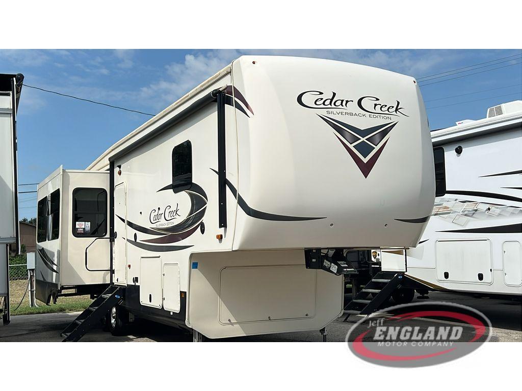 2020 Forest River Cedar Creek Silverback 29RW in cleburne TX