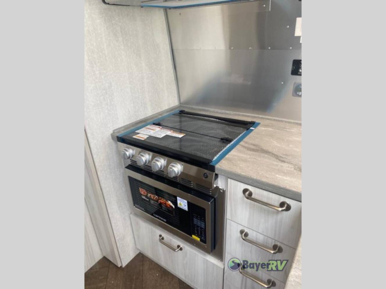 A photo of this 2025 Airstream International 25FB Twin