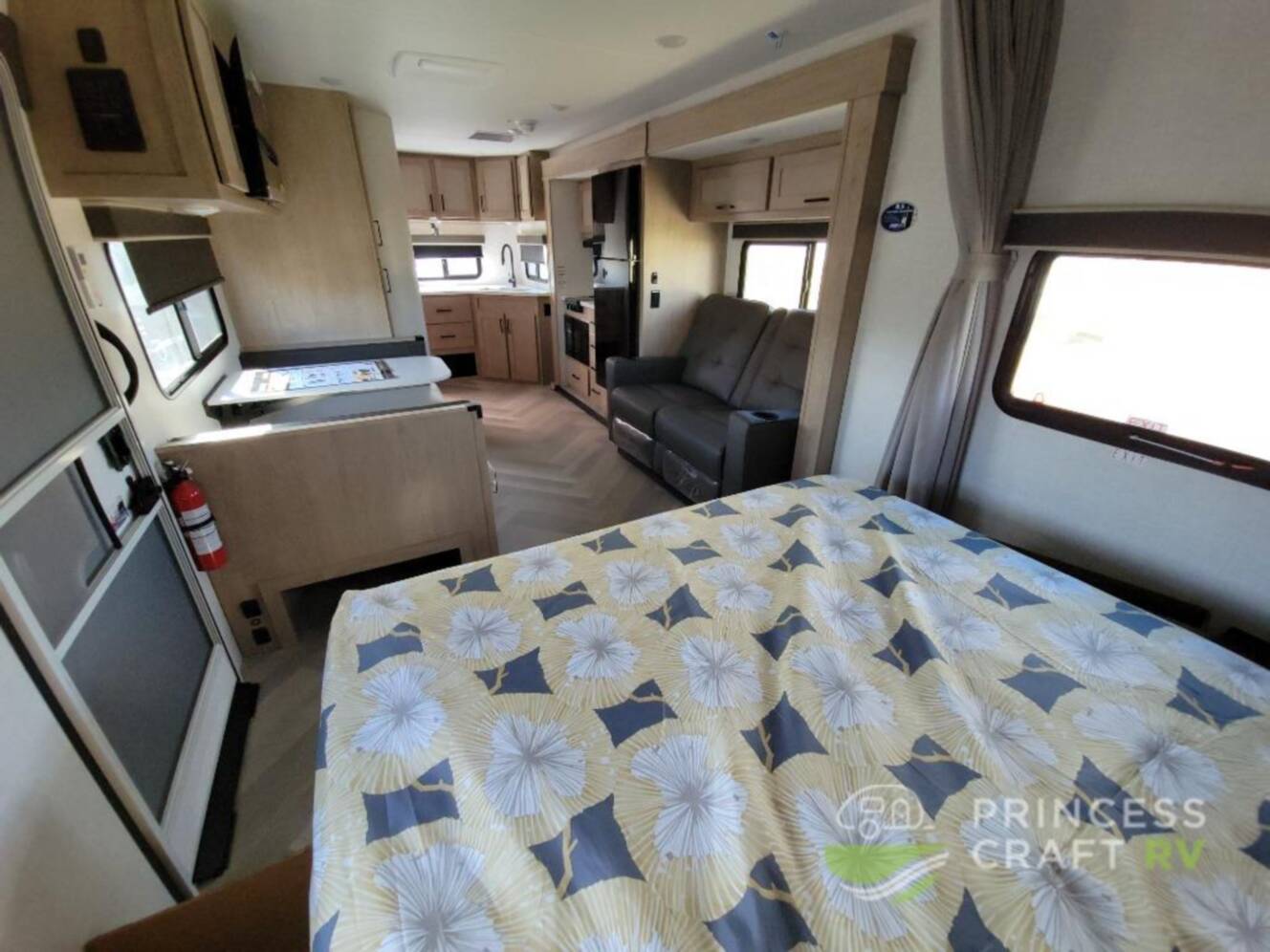 A photo of this 2026 Ember Rv E-Series 22MLQ