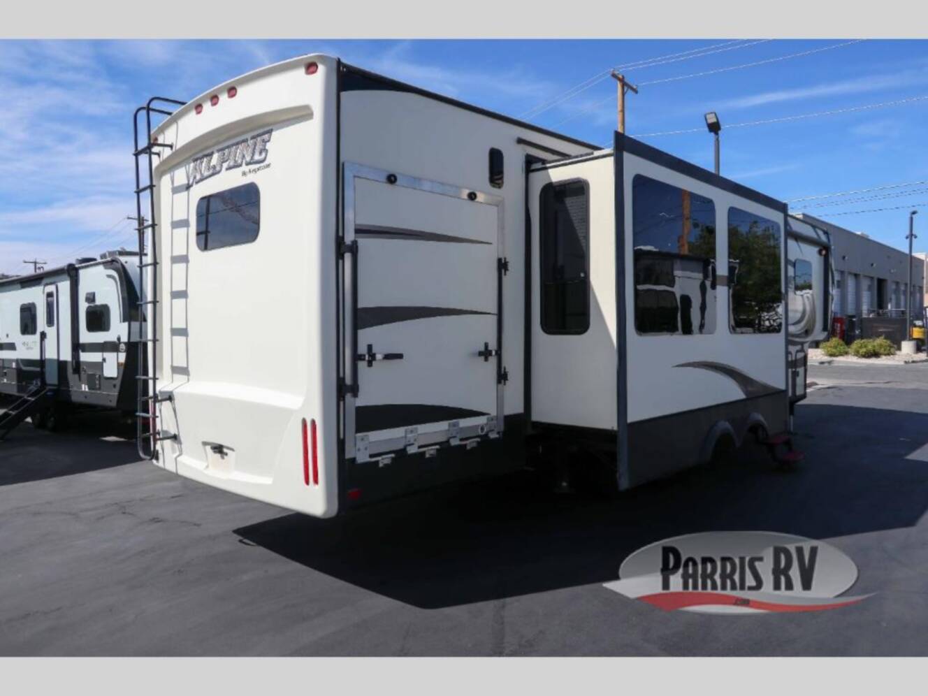 A photo of this 2015 Keystone Rv Alpine 3900RE