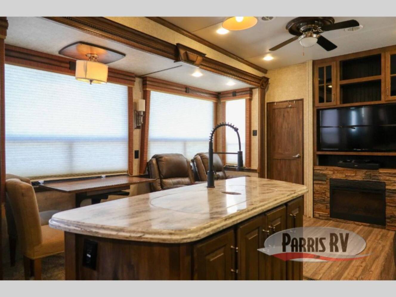 A photo of this 2015 Keystone Rv Alpine 3900RE