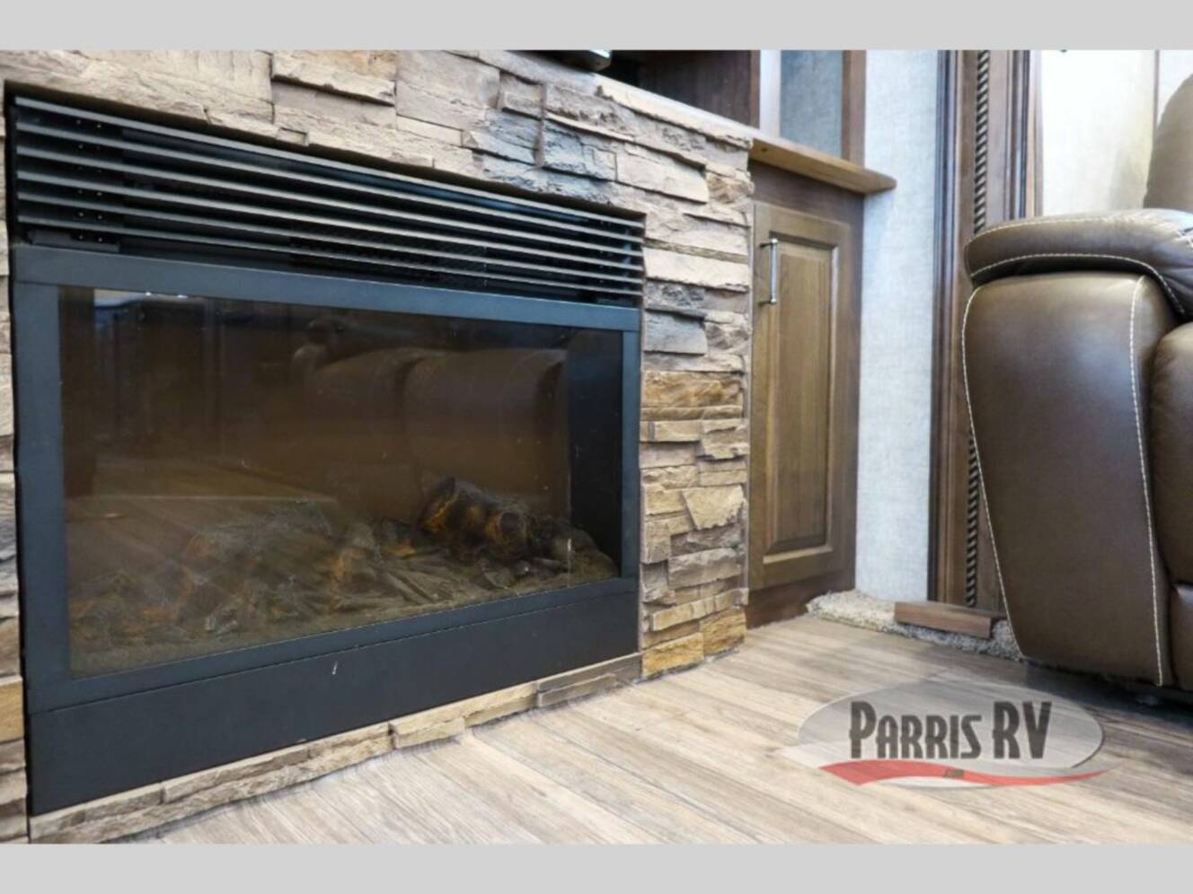 A photo of this 2015 Keystone Rv Alpine 3900RE