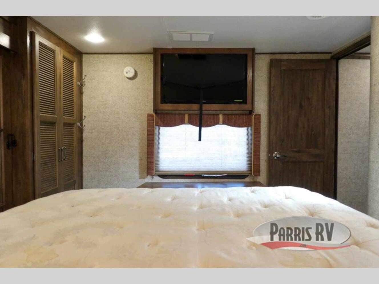 A photo of this 2015 Keystone Rv Alpine 3900RE