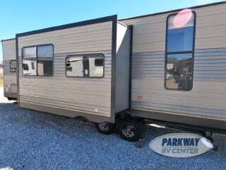 2017 FOREST RIVER CHEROKEE DESTINATION 39RESE