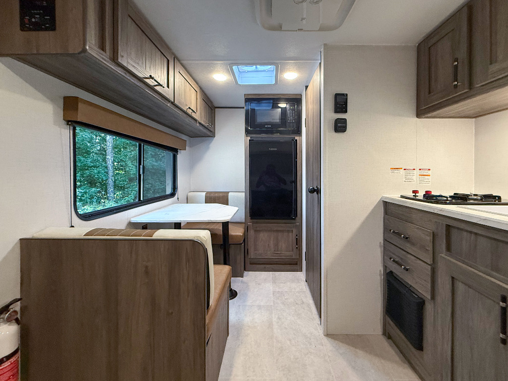 2026 Crossroads Rv Zinger Lite 12RD in cumming GA