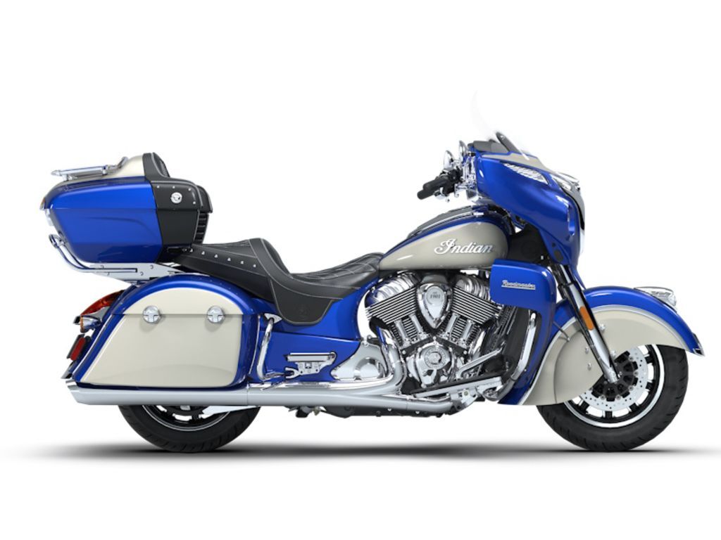 2026 Indian Motorcycle Roadmaster Deep Blue Metallic / Silver Quartz Metallic BASE in Elmhurst, IL